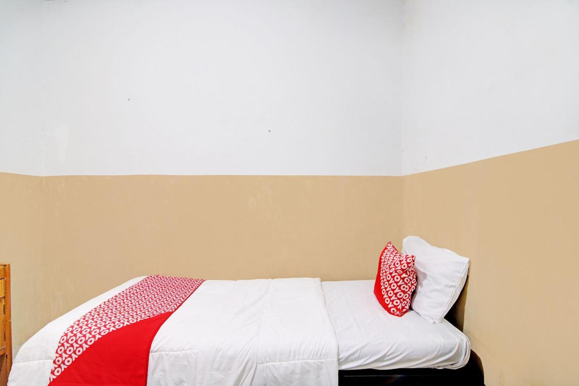 Hotel Oyo 92933 Marvel House Syariah